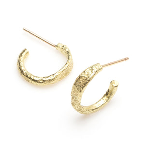 
            
                Load image into Gallery viewer, Jan hoops in 18k yellow gold
            
        